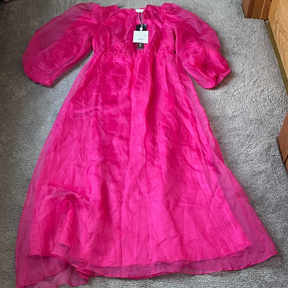 VEILED COLLECTION Hot Pink Maxi Dress with Puff Sleeves -Silk(NO BELT)